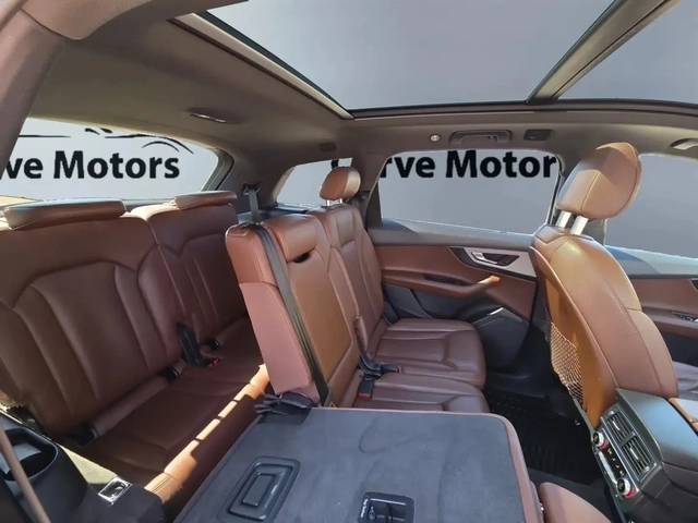 Audi Q7 PROGRESSIV* 7 МЕСТА* 360* ОБДУХ* PANO - автомобили, коли, обяви за нови и употребявани 12