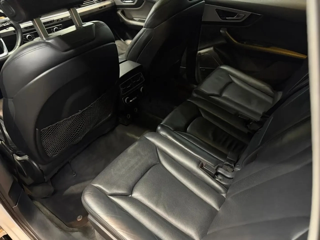 Audi Q7 TECHNIC* 7 МЕСТА* МАСАЖ* 360* BOSE* ОБДУХ - автомобили, коли, обяви за нови и употребявани 7