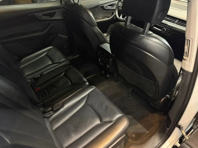 Audi Q7 TECHNIC* 7 МЕСТА* МАСАЖ* 360* BOSE* ОБДУХ - автомобили, коли, обяви за нови и употребявани 8