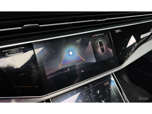 Audi Q7 55TFSI* BLACK OPTIC* HEAD UP* МАСАЖ* КРАЙНА ЦЕНА - автомобили, коли, обяви за нови и употребявани 12