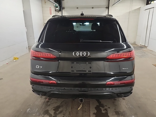 Audi Q7 Progressiv / Quattro / 7 Seats / Panorama - автомобили, коли, обяви за нови и употребявани 4