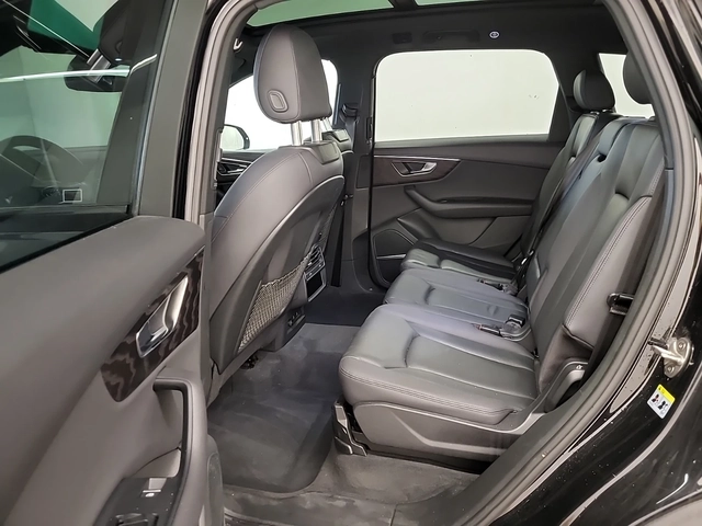 Audi Q7 Progressiv / Quattro / 7 Seats / Panorama - автомобили, коли, обяви за нови и употребявани 12