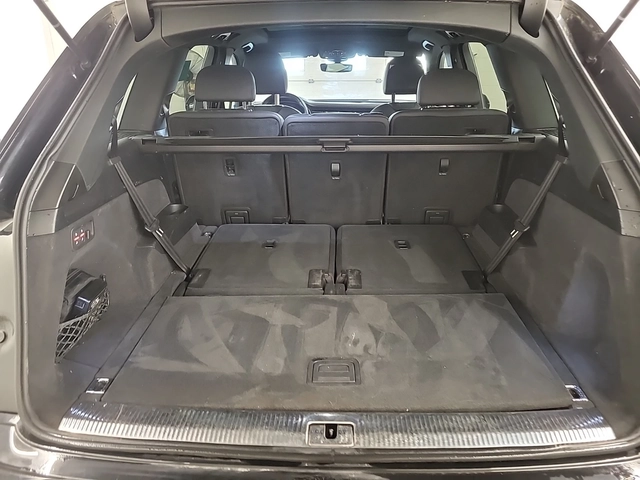 Audi Q7 Progressiv / Quattro / 7 Seats / Panorama - автомобили, коли, обяви за нови и употребявани 14