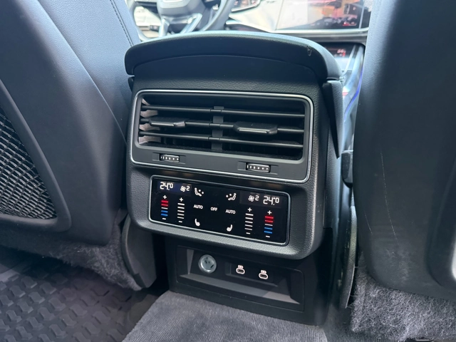 Audi Q7 TECHNIK, 55TFSI, S-LINE, 6+ 1 SEATS - автомобили, коли, обяви за нови и употребявани 16