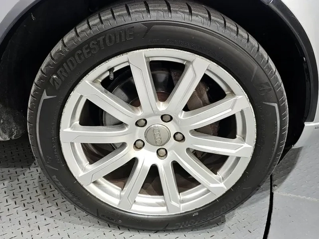 Audi Q7 3.0 TDI Quattro - автомобили, коли, обяви за нови и употребявани 4