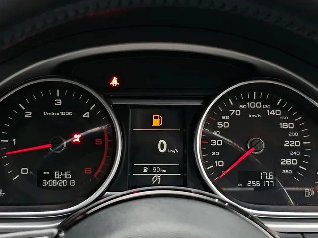 Audi Q7 3.0 TDI Quattro - автомобили, коли, обяви за нови и употребявани 7