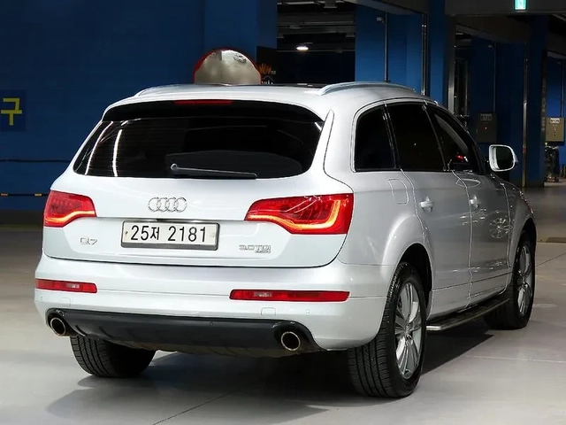 Audi Q7 3.0 TDI Quattro - автомобили, коли, обяви за нови и употребявани 3