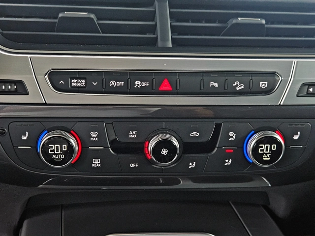 Audi Q7 ! S-LINEx3/BLACK EDITION/AIRMAT/ПОДГРЕВ/DIGITAL/LI - автомобили, коли, обяви за нови и употребявани 11