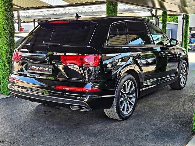 Audi Q7 ! S-LINEx3/BLACK EDITION/AIRMAT/ПОДГРЕВ/DIGITAL/LI - автомобили, коли, обяви за нови и употребявани 4