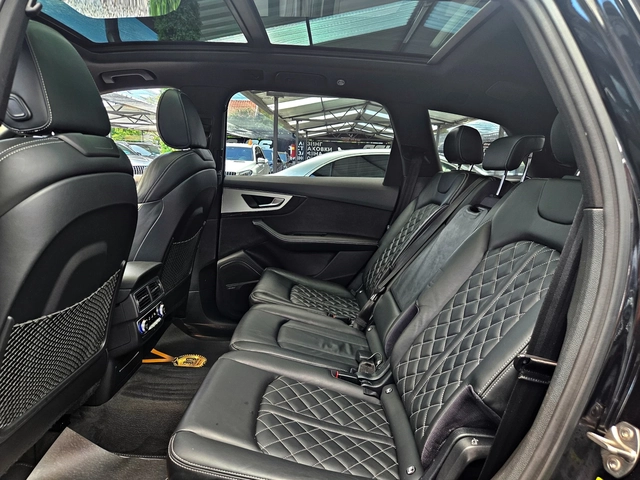 Audi Q7 ! S-LINE/7MESTA/DISTR/HUD/360CAM/BOSE/AIR/ПОДГР/LI - автомобили, коли, обяви за нови и употребявани 15