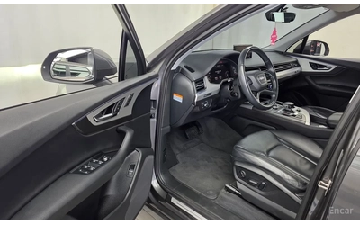 Audi Q7 45 TFSI Quattro * Панорама - автомобили, коли, обяви за нови и употребявани 11