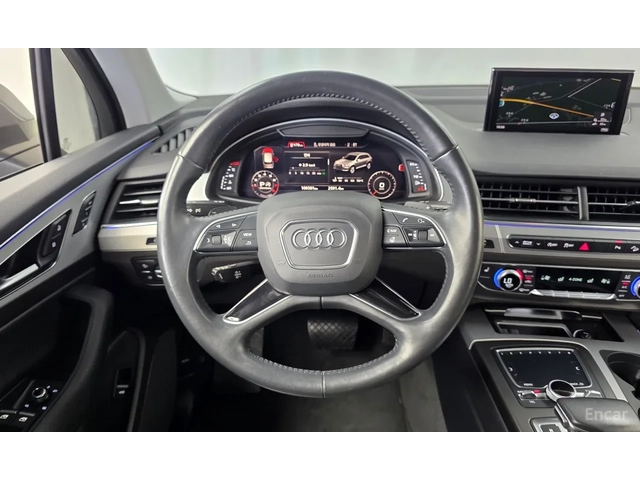 Audi Q7 45 TFSI Quattro * Панорама - автомобили, коли, обяви за нови и употребявани 4