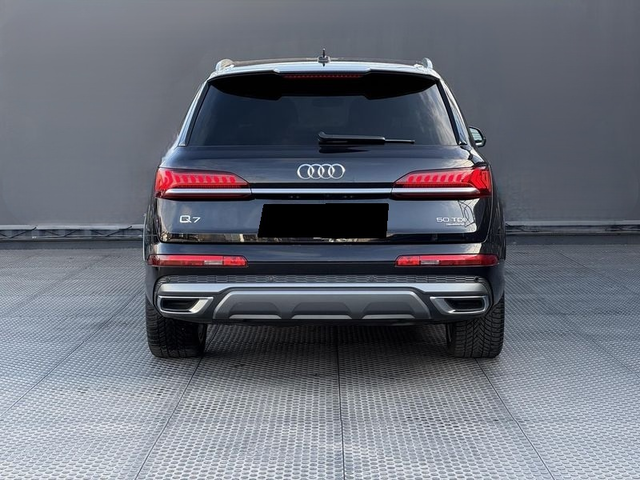 Audi Q7 Q7 3.0TDI Quattro - автомобили, коли, обяви за нови и употребявани 3