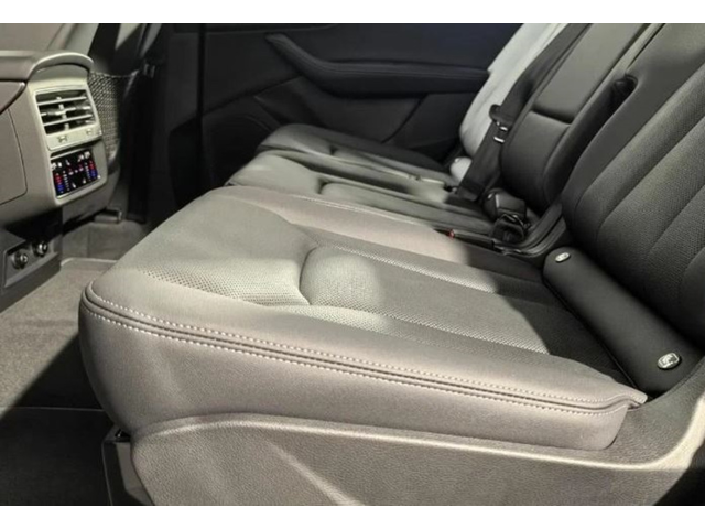 Audi Q7 Q7 50TDI Quattro S-Line - автомобили, коли, обяви за нови и употребявани 6