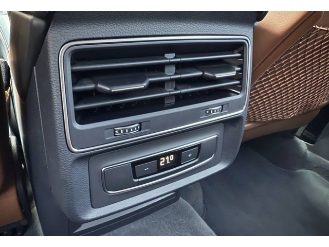 Audi Q7 Q7 55 TFSI Quattro S-line - автомобили, коли, обяви за нови и употребявани 10