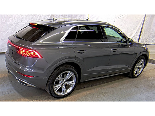 Audi Q8 DISTRONIK* DIGITAL* B&O* 360* ОБДУХ* AMBIENT* KEYL - автомобили, коли, обяви за нови и употребявани 4