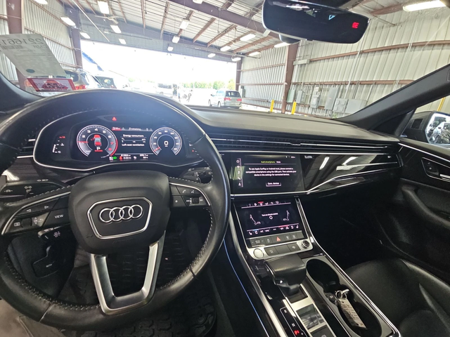 Audi Q8 DISTRONIK* DIGITAL* B&O* 360* ОБДУХ* AMBIENT* KEYL - автомобили, коли, обяви за нови и употребявани 7