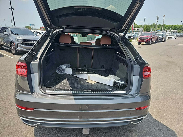 Audi Q8 B&O* 360* DISTRONIK* AMBIENT* ОБДУХ* KEYLESS* КЛИП - автомобили, коли, обяви за нови и употребявани 4