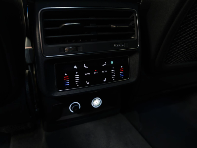 Audi Q8 50TDI Quattro S-line* 360 Cam* Bang&Olufsen* HuD* - автомобили, коли, обяви за нови и употребявани 16