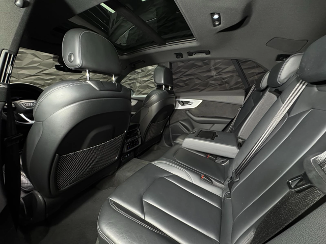 Audi Q8 50TDI Quattro S-line* Matrix* Bang&Olufsen* HuD* 3 - автомобили, коли, обяви за нови и употребявани 4