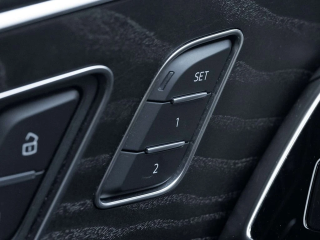 Audi Q8 * S Line quattro Prestige * CARFAX * ЦЕНА ДО БГ - автомобили, коли, обяви за нови и употребявани 16