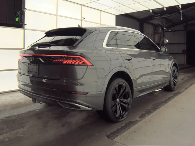 Audi Q8 Premium Plus - автомобили, коли, обяви за нови и употребявани 3