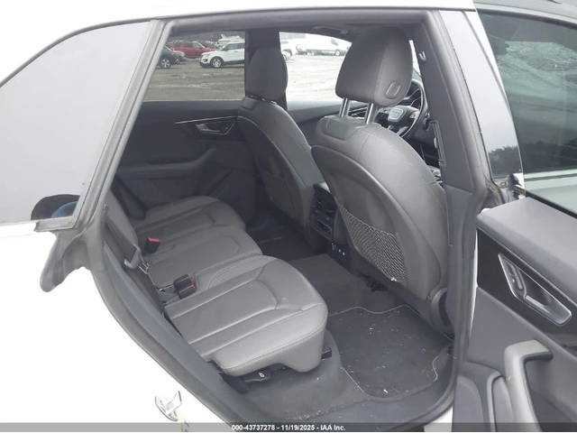 Audi Q8 55 TFSI PREMIUM - автомобили, коли, обяви за нови и употребявани 7