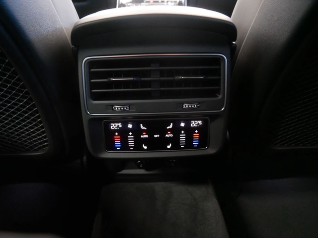 Audi Q8 50 TDI quattro S line - автомобили, коли, обяви за нови и употребявани 12