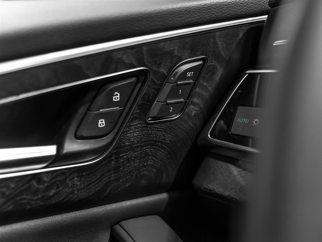 Audi Q8 PROGRESSIV S-LINE С РЕГИСТРАЦИЯ & АВТО КРЕДИТ - автомобили, коли, обяви за нови и употребявани 16