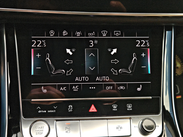 Audi Q8 RSQ8/MATRIX/PANO/3D CAM/DISTR/HUD/AMBIENT/CAR PLAY - автомобили, коли, обяви за нови и употребявани 12