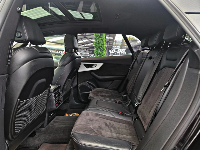 Audi Q8 ! SQ8/MATRIX/S-LINE/DISTR/3DCAM/ВАКУМ/PANO/ПОДГP/L - автомобили, коли, обяви за нови и употребявани 15