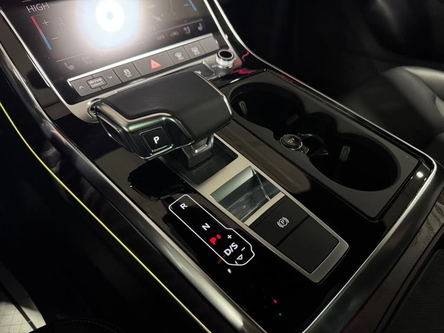 Audi Q8 Quattro* Progressiv* АвтоКредит* (ЦЕНА ДО БГ) - автомобили, коли, обяви за нови и употребявани 3