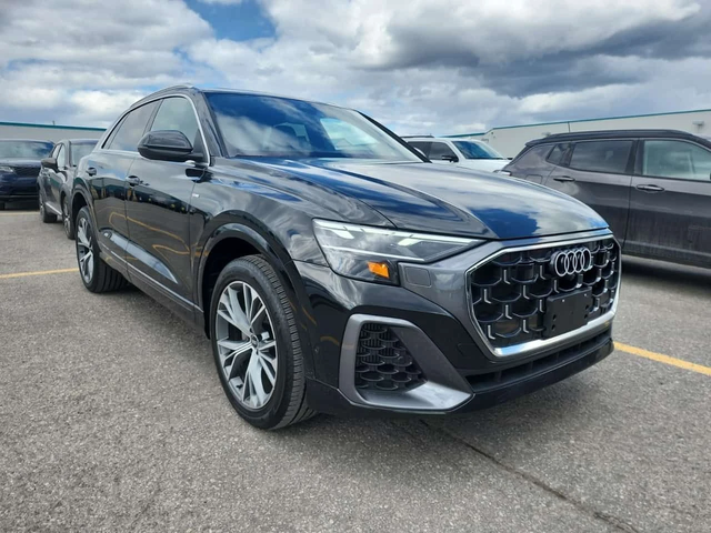 Audi Q8 | ОБДУХВАНЕ| 360 КАМЕРИ| ПАНОРАМА| 2 КЛЮЧА - автомобили, коли, обяви за нови и употребявани 1
