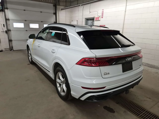 Audi Q8 * PROGRESSIV * ДИСТРОНИК * 360 * ОБДУХВАНЕ * ПАНО - автомобили, коли, обяви за нови и употребявани 3