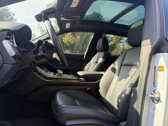 Audi Q8 * Progressiv * БЕЗ ЗАБЕЛЕЖКИ* ПАНОРАМА* 360 КАМЕР - автомобили, коли, обяви за нови и употребявани 4