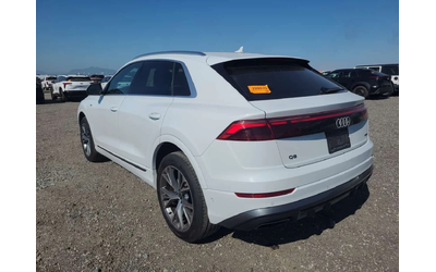 audi-q8 - 3