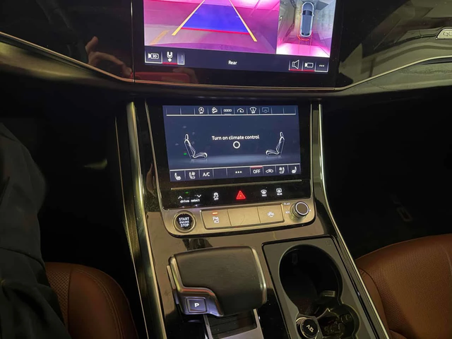 Audi Q8 Technik/ПАНОРАМА/ДИСТРОНИК/360/ВТОРИ ГУМИ И ДЖАНТИ - автомобили, коли, обяви за нови и употребявани 8