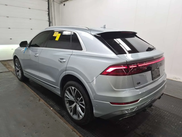 Audi Q8 * Progressiv * PANO* KEYLESS* ПОДГРЕВ* - автомобили, коли, обяви за нови и употребявани 3