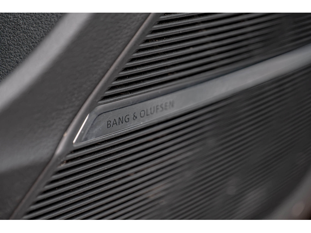 Audi Q8 50TDI/Distronic/Bang&Olufsen/Side Assist/3D Камера/ - автомобили, коли, обяви за нови и употребявани 13