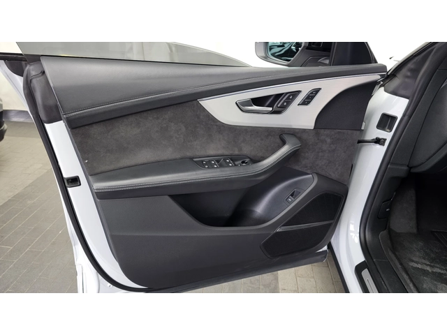 Audi Q8 MATRIX* DIS* SOFT-CLOSE* МАСАЖ* ОБДУХ* 360* HUD* S - автомобили, коли, обяви за нови и употребявани 12