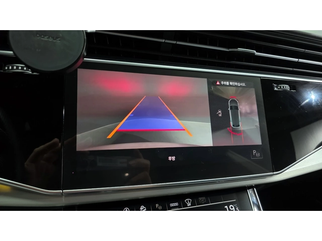 Audi Q8 MATRIX* BLK OPT* DIS* 360* HUD* ОБДУХ* SOFT-CLOSE* - автомобили, коли, обяви за нови и употребявани 11