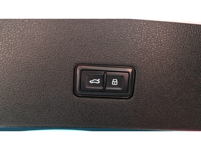 Audi Q8 MATRIX* BLK OPT* DIS* 360* HUD* ОБДУХ* SOFT-CLOSE* - автомобили, коли, обяви за нови и употребявани 16