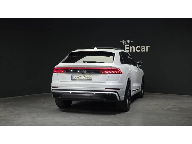 Audi Q8 MATRIX* BLK OPT* DIS* 360* HUD* ОБДУХ* SOFT-CLOSE* - автомобили, коли, обяви за нови и употребявани 2