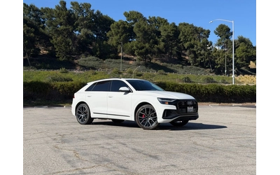 audi-q8 - 3