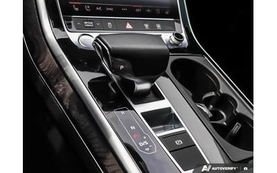 Audi Q8 55 TFSI Quattro Progressiv* DISTRONIC* 360* PANO* - автомобили, коли, обяви за нови и употребявани 15