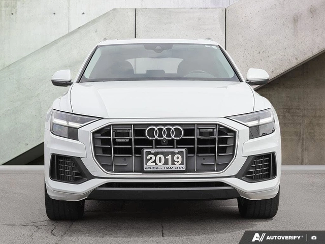 Audi Q8 55 TFSI Quattro Progressiv* DISTRONIC* 360* PANO* - автомобили, коли, обяви за нови и употребявани 1