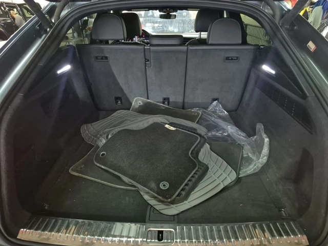 Audi Q8 PROGRESSIV* QUATTRO* ПОДГРЕВ* ОБДУХВАНЕ* ПАНО* - автомобили, коли, обяви за нови и употребявани 10