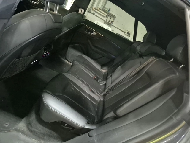 Audi Q8 PROGRESSIV* QUATTRO* ПОДГРЕВ* ОБДУХВАНЕ* ПАНО* - автомобили, коли, обяви за нови и употребявани 9