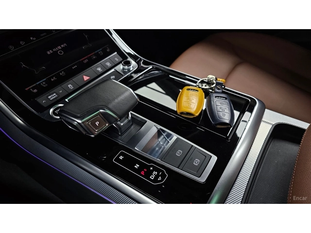 Audi Q8 45 TDI QUATTRO PREMIUM* HUD* КОЖА* ОБДУХВ* НАВИ* П - автомобили, коли, обяви за нови и употребявани 6