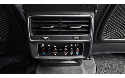 Audi Q8 55 TFSI quattro Premium - автомобили, коли, обяви за нови и употребявани 10